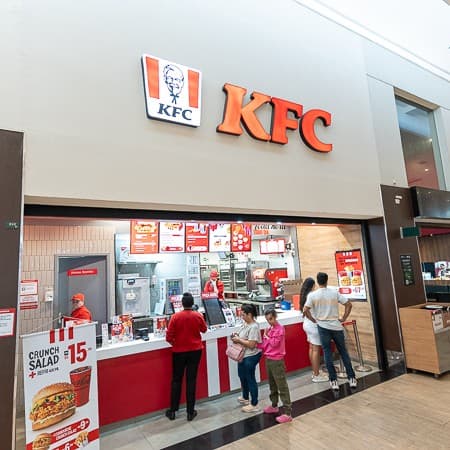 Imagem de interna da loja kfc