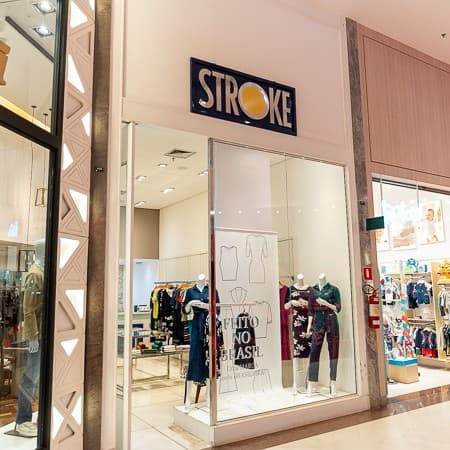 Imagem de interna da loja stroke