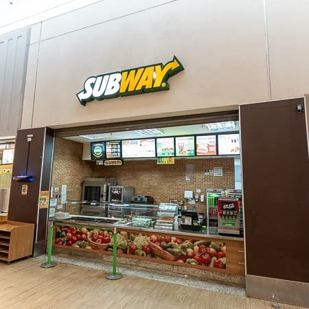 Imagem de interna da loja subway
