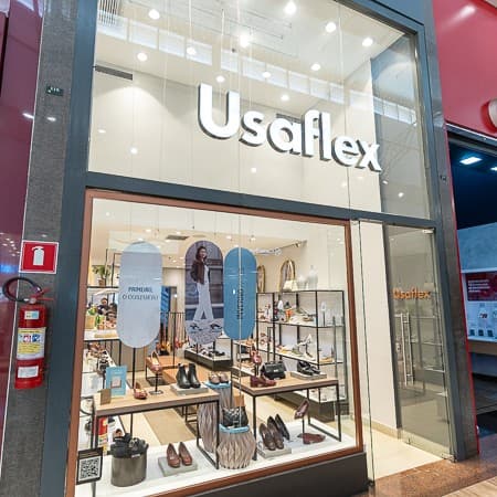 Imagem de interna da loja usaflex