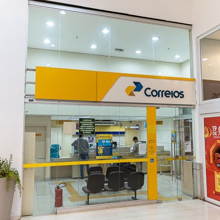Imagem de interna da loja correios