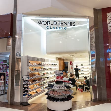 Imagem de interna da loja world tennis classic