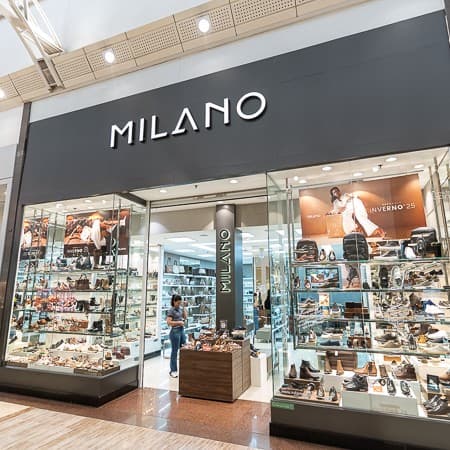 Imagem de interna da loja calcados milano