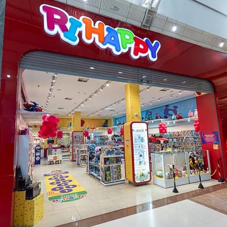 Imagem de interna da loja ri happy brinquedos