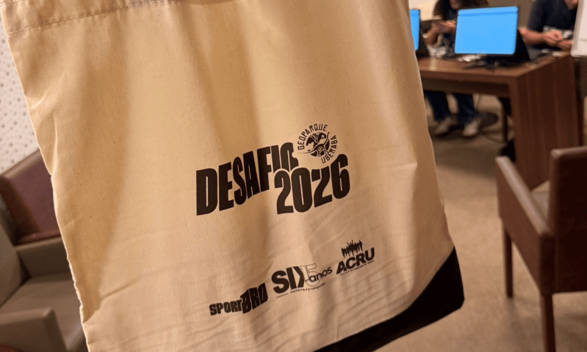 Banner do evento Shopping Uberaba recebe entrega de kits do Desafio Geoparque Uberaba